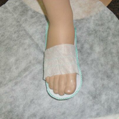 Zapatillas desechables abiertas CON SUELA DE GOMA 50